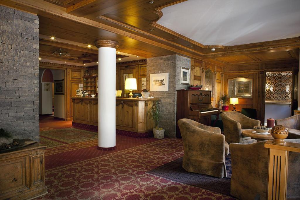 Hotel Cevedale Living Romance Hotel Cogolo Eksteriør bilde