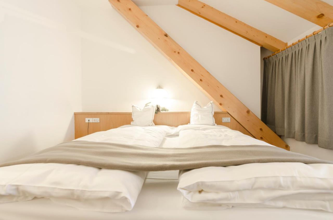 Hotel Cevedale Living Romance Hotel Cogolo Eksteriør bilde